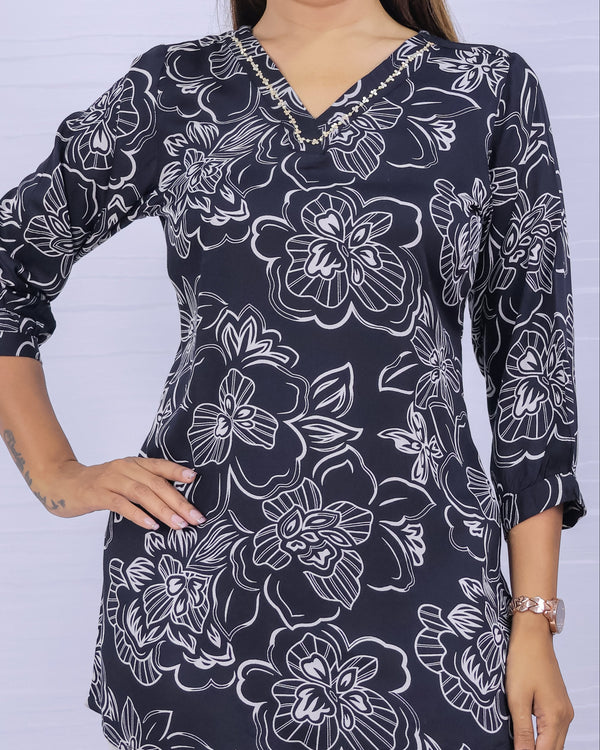 Women Black Rayon Printed Short Top