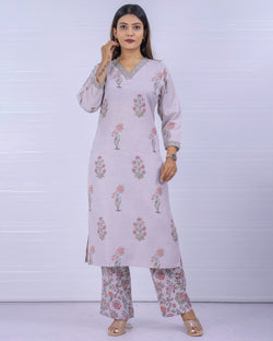 Women Purple Floral Printed Kurta With Pant