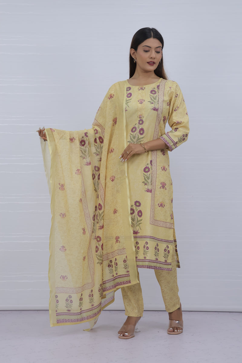 Svara Floral Yellow Slub Cotton Suit
