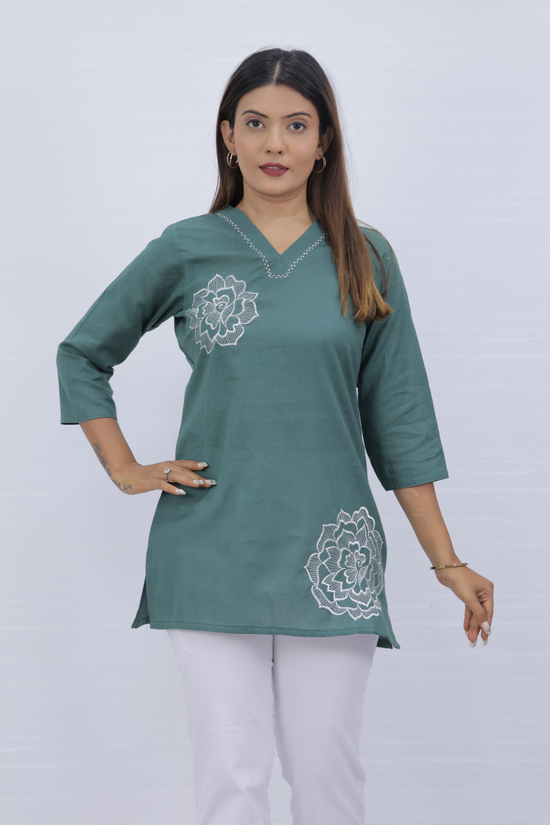 Women Green Lilen Cotton Short Top