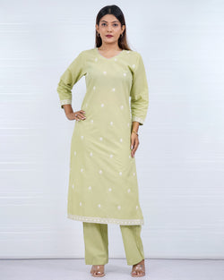 Women Green Embroidered Kurti Plazo