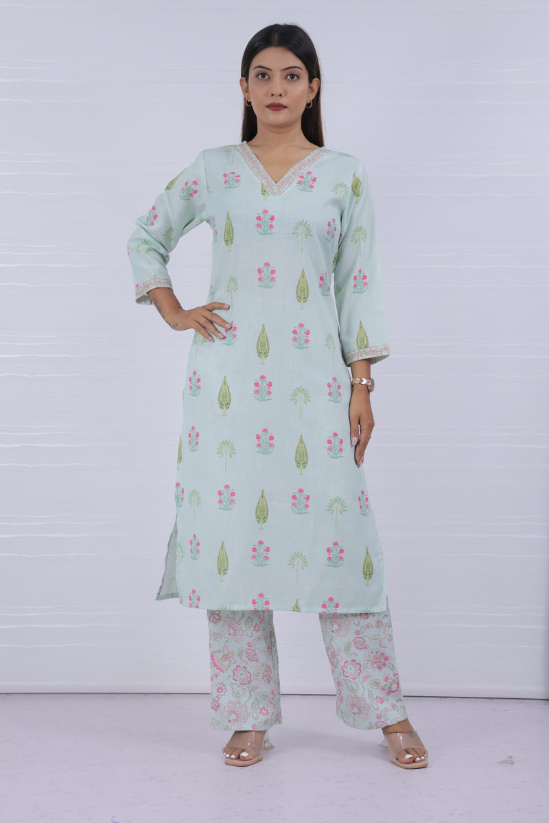 Women Sky Floral Printed Kurta With Pant