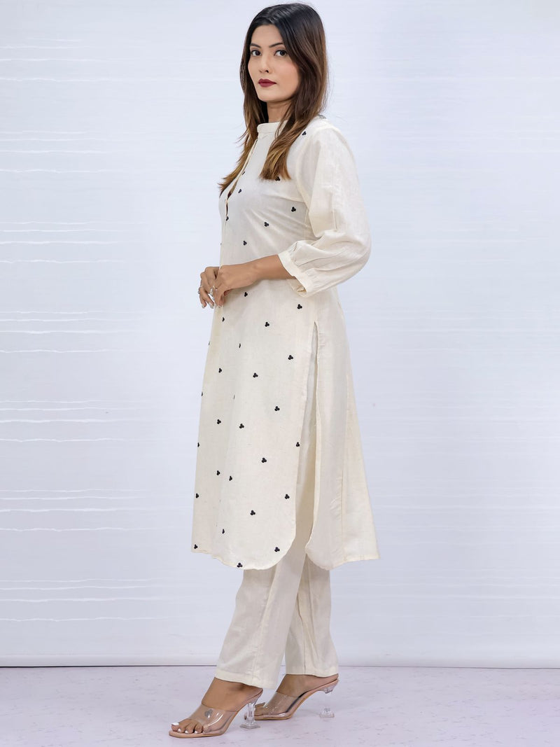 Off-White Embroidered Kurta Pant